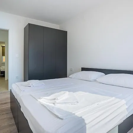 Blue Pearl * 크레스