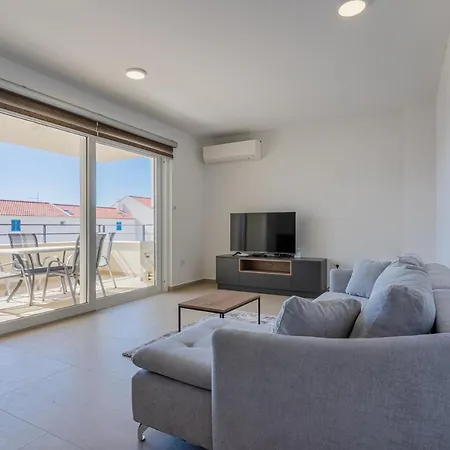 Apartment Blue Pearl