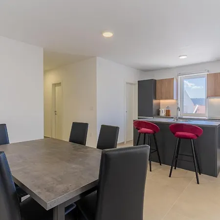 Blue Pearl Lejlighed Cres